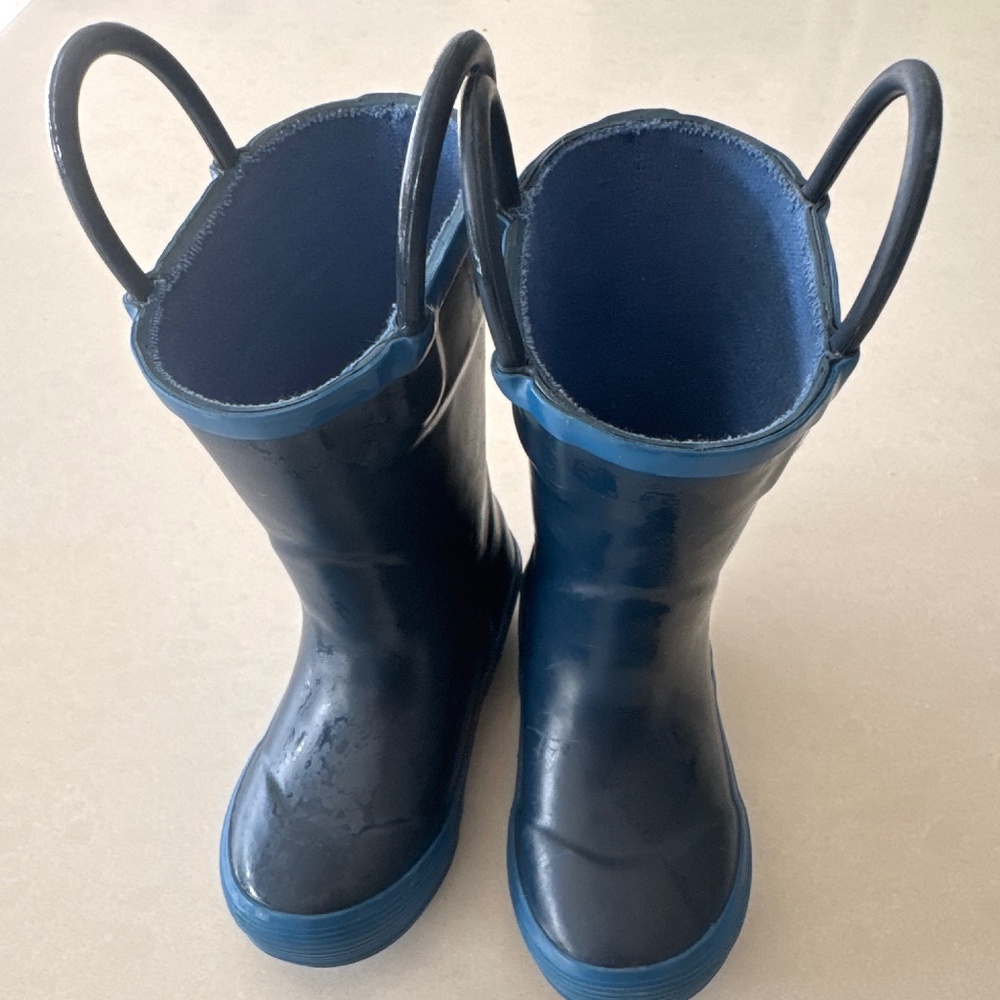 Llbean toddler Rain boot blue in size 6